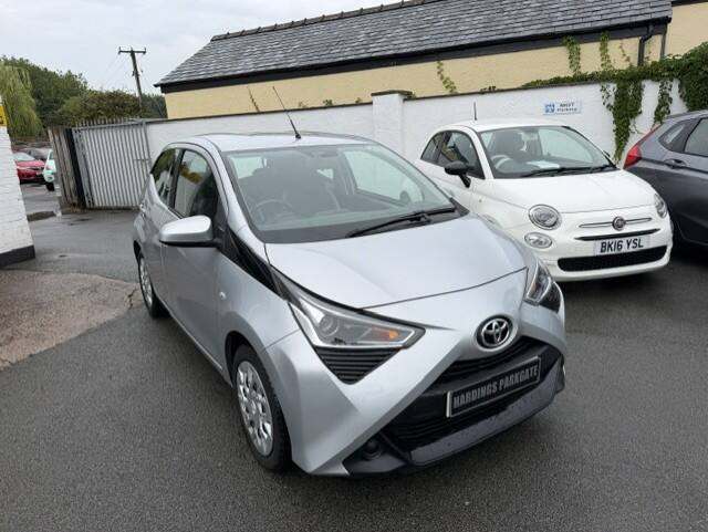 2019 Toyota AYGO 1.0 VVT-i X-Play 5dr x-shift HATCHBACK PETROL Automatic