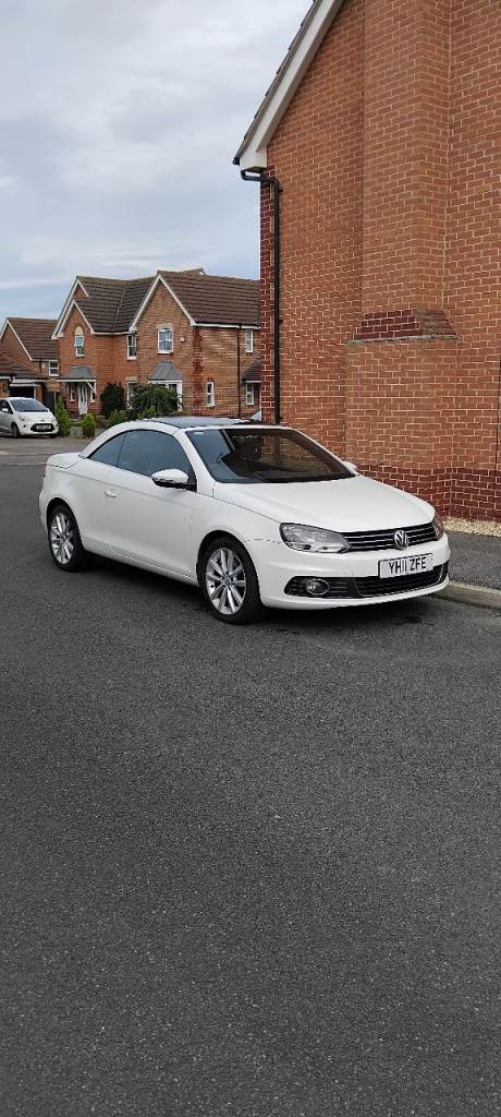 Volkswagen, EOS, Convertible, 2011, Manual, 1968 (cc), 2 doors