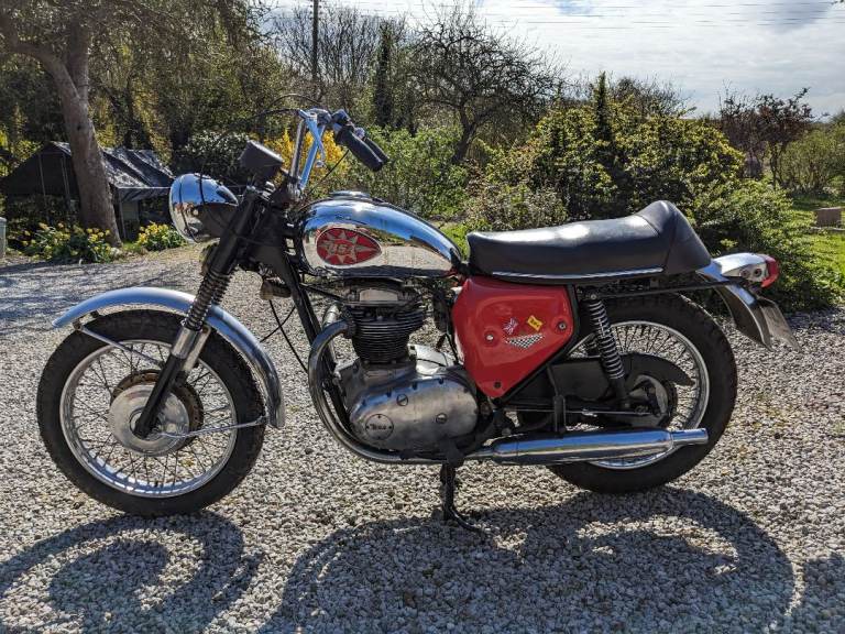 BSA A65 THUNDERBOLT 1970. 