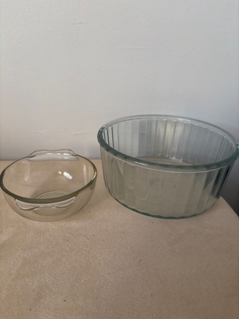 Pyrex dishes 