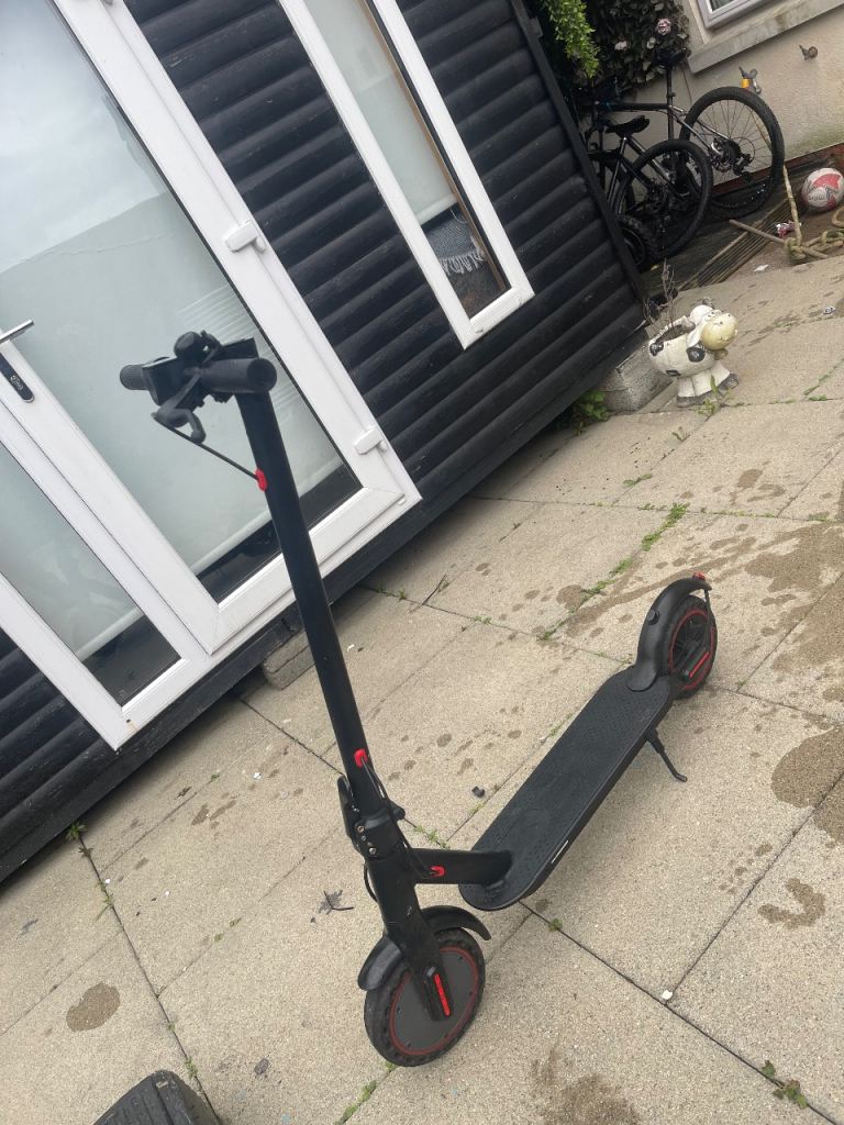Electric scooter