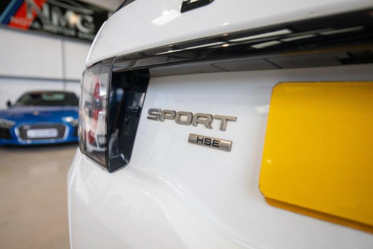 2018 Land Rover Discovery Sport 2.0 TD4 180 HSE Black 5dr Auto ESTATE DIESEL Automatic