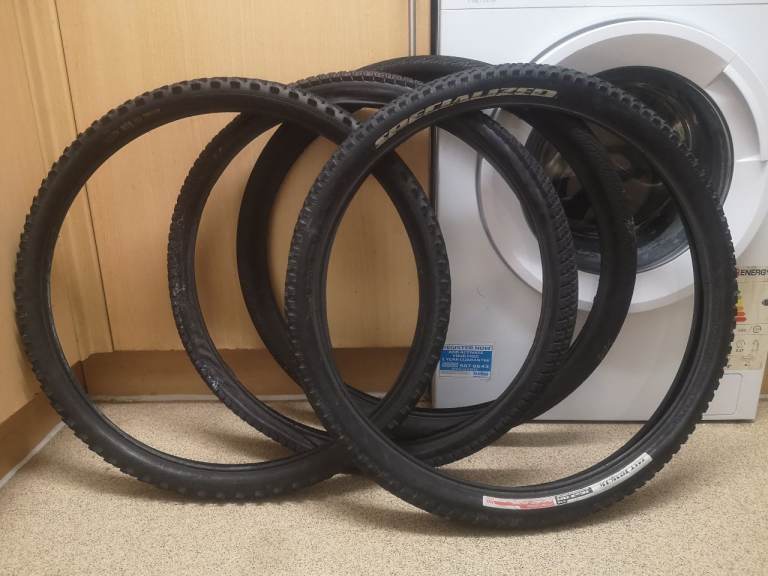 26" thick bike tyres. 