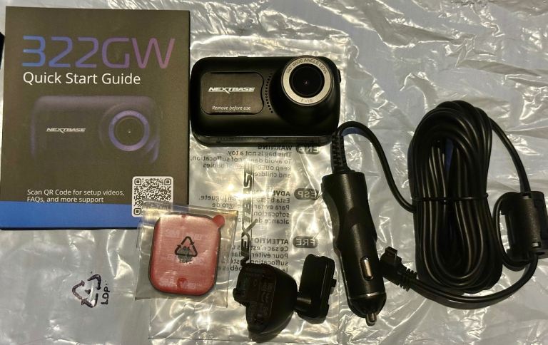 NEW Next Base 322GW GPS Dashcam & memory card
