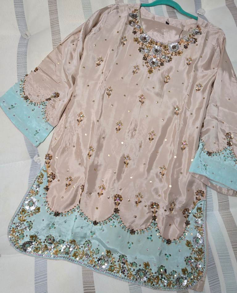 Stunning embellished champagne & baby blue Asian 3 piece suit heavily embroidered & sparkly New 