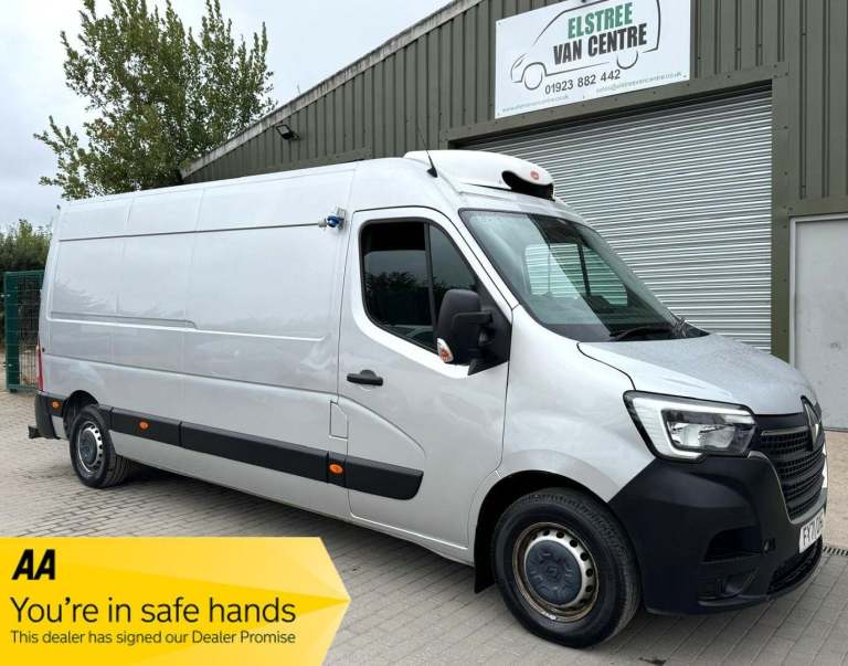 2022 Renault Master LM35dCi 135 Business Medium Roof Van PANEL VAN DIESEL Manual