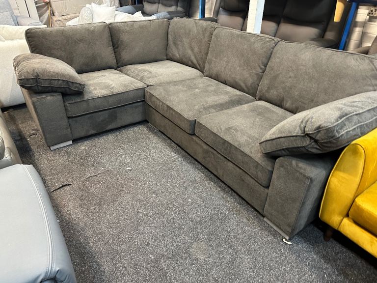 NEW EX DISPLAY SOFOLOGY ALAINA CHRCOAL CORNER GROUP SOFA UPTO 65% OFF RRP