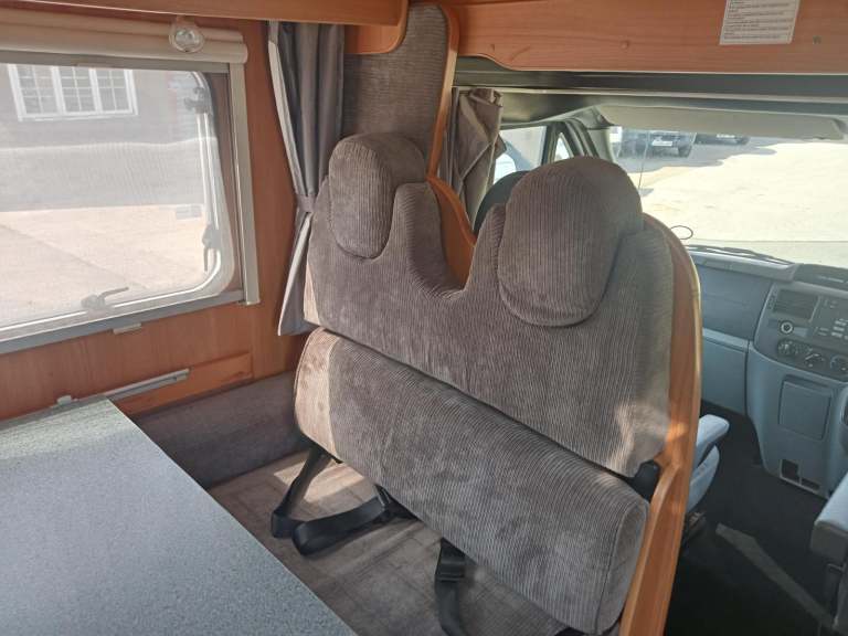 WARNING STOLEN VEHICLE STOLEN 