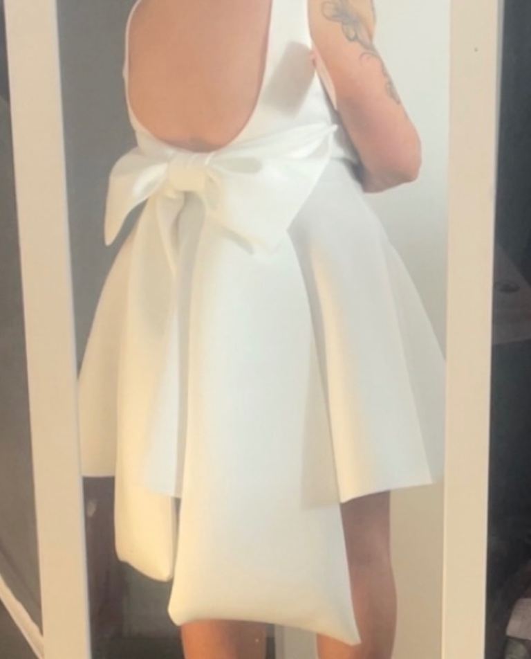 Big bow backless dress size 16 