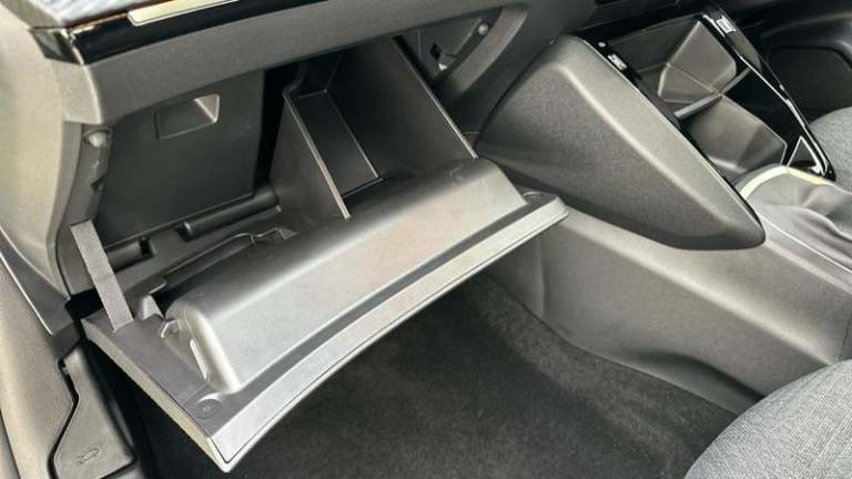 2025 Peugeot 208 1.2 PureTech Style Hatchback 5dr Petrol Manual Euro 6 (s/s) (100 ps) Manual Hatc...