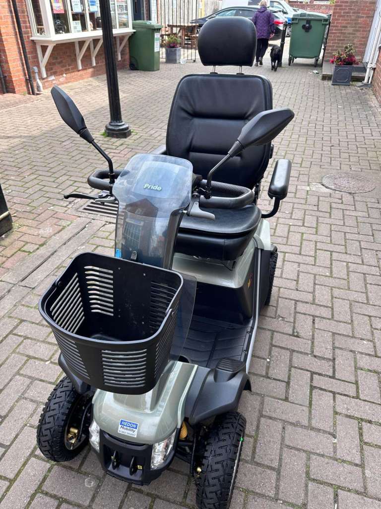 Pride Colt Executive Mobilty Scooter with 8mph top speed