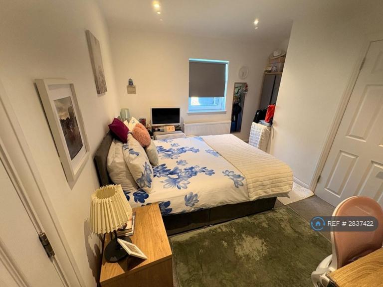 1 bedroom in Vicarage Road, Watford, WD18 (#2837422)