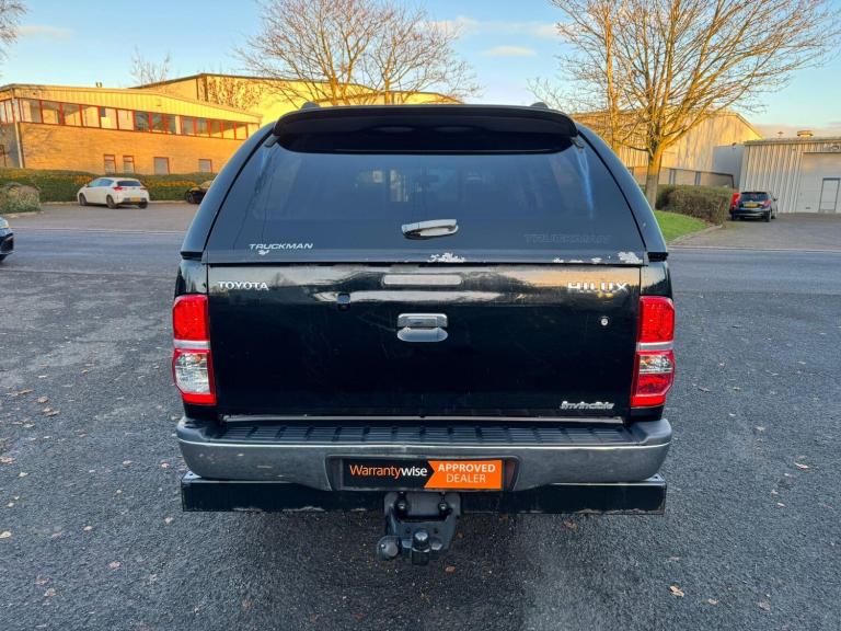 2015 Toyota Hilux Invincible D/Cab Pick Up 3.0 D-4D 4WD 171 Auto PICK UP DIESEL Automatic