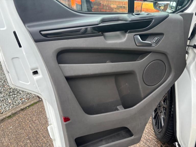 2020 Ford Transit Custom 2.0 300 EcoBlue Limited Crew Van Auto L1 H1 Euro 6 (s/s) 5dr (6 Seat) PA...