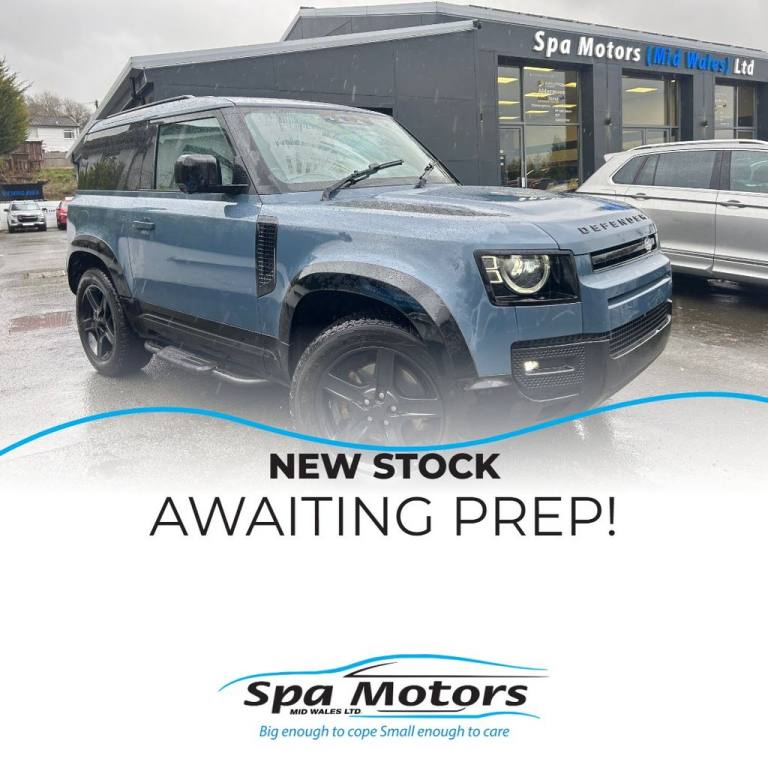2023 Land Rover Defender 3.0 D250 Hard Top SE Auto PANEL VAN DIESEL Automatic