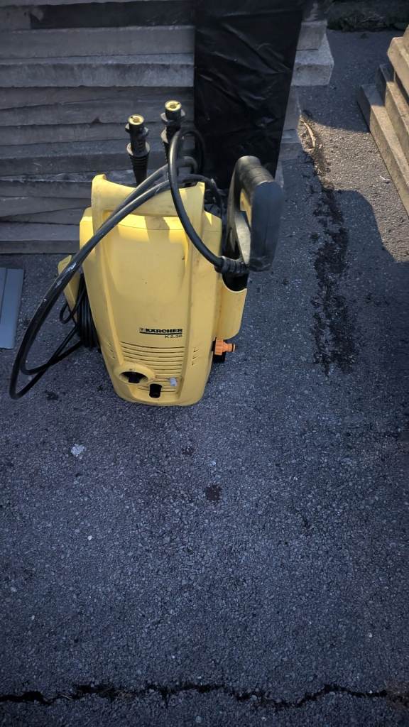 Karcher pressure washer 