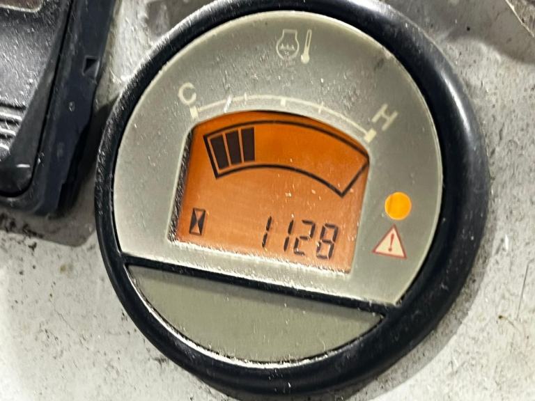 2015 MOFFETT M5 25.3 