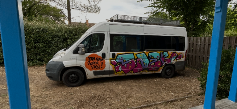 Family Camper: 2008 Peugeot Boxer LWB (L3H2) - ISOFIX - 2 fixed double bunk beds, 116k miles, MOT