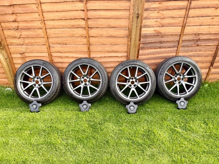 Tesla model 3 18 inch aero alloys Refurbished 