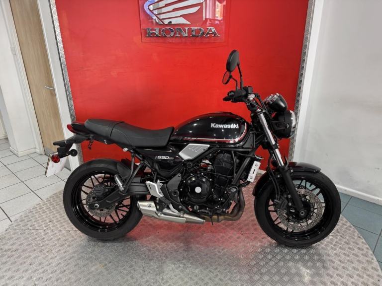 2023 '73' Kawasaki Z650RS 