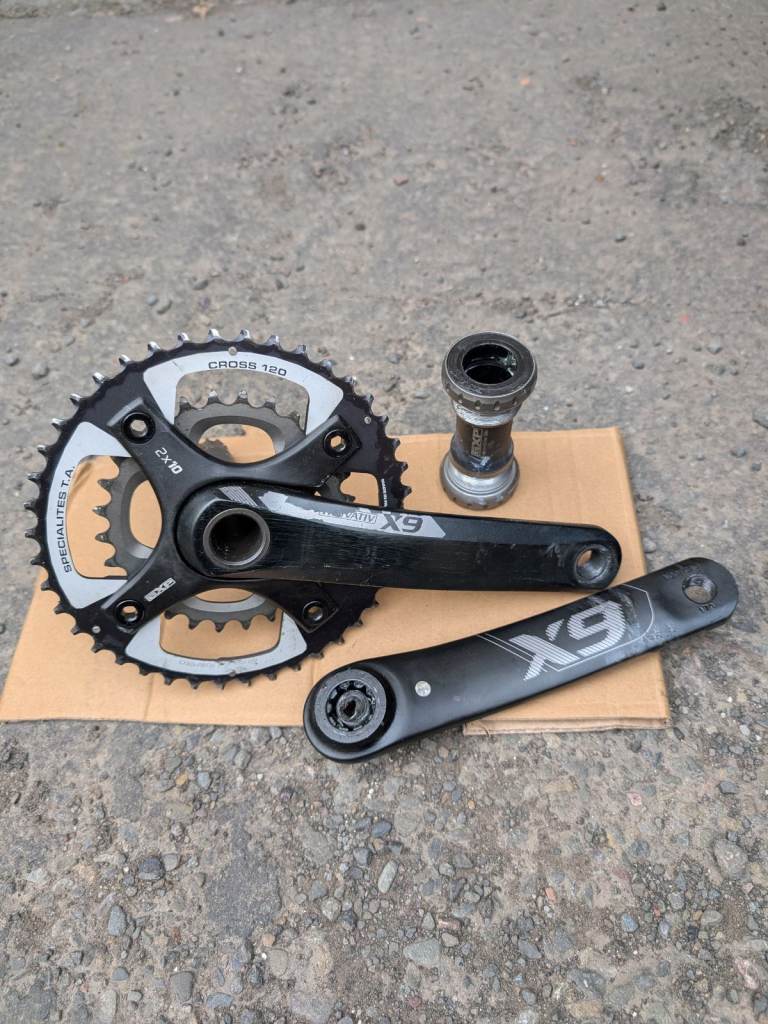 Bike Truvativ X9 chainset with 2x10 double chainring. SRAM bottom bracket
