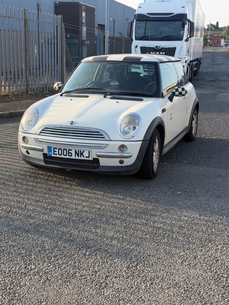 Mini, HATCHBACK, Hatchback, 2006, Manual, 1598 (cc), 3 doors