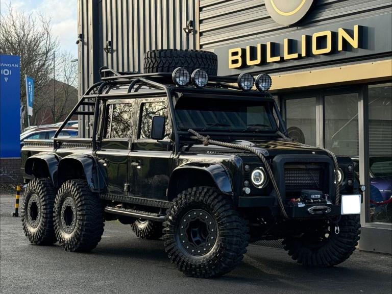  Land Rover Defender 110 2.4 TDI 6X6 JAMES BOND SPECTRE Diesel Manual