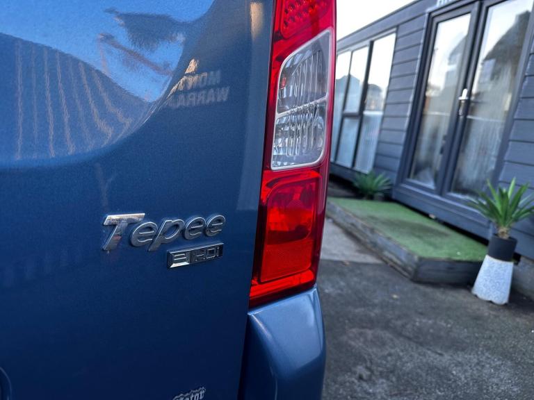  Peugeot Partner Tepee 1.6 HDi Tepee S EGC (s/s) 5dr Diesel Automatic