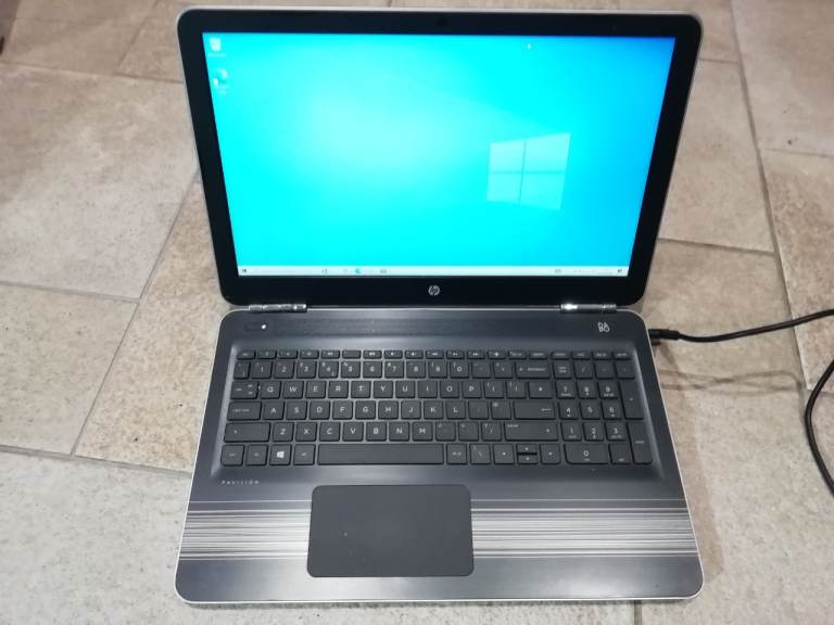  HP Pavilion 15-aw065na   laptop AMD A9-9410 2.9GHz 8GB 2TB. Bluetooth 