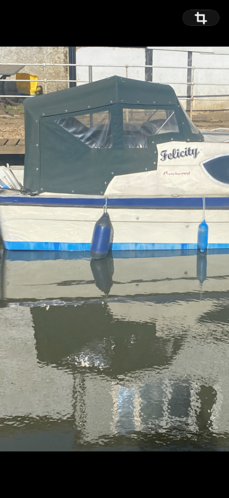 Boat canopy with fittings 