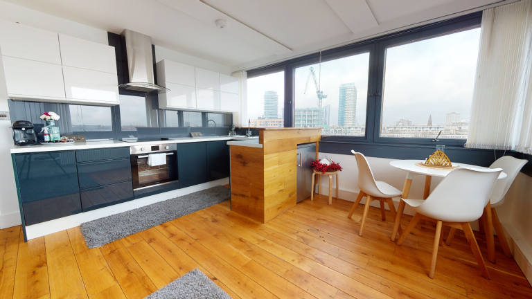 3 bedroom flat in Wye Street, London, SW11