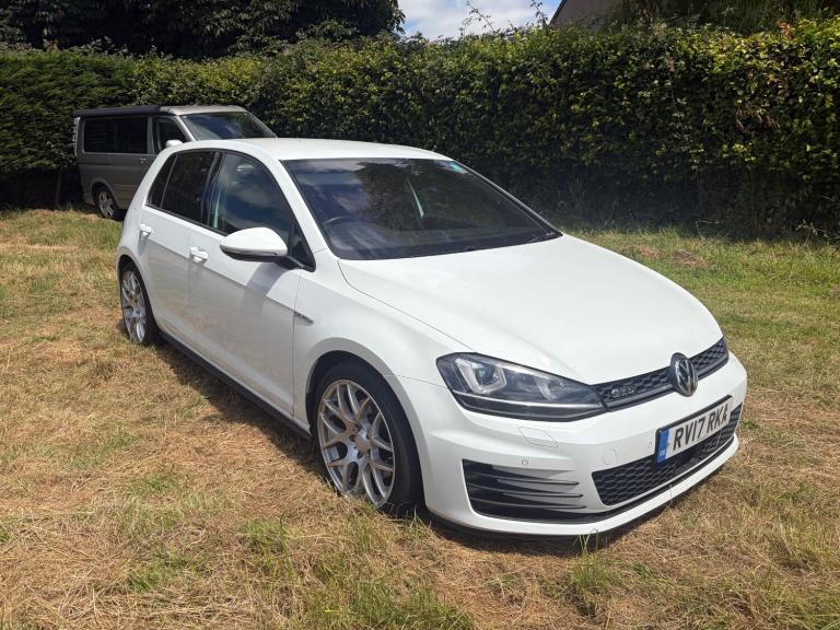 2017 Volkswagen Golf 2.0 TDI GTD 5dr DSG 180 BHP 2 owners FSH £8995 HATCHBACK Diesel Automatic