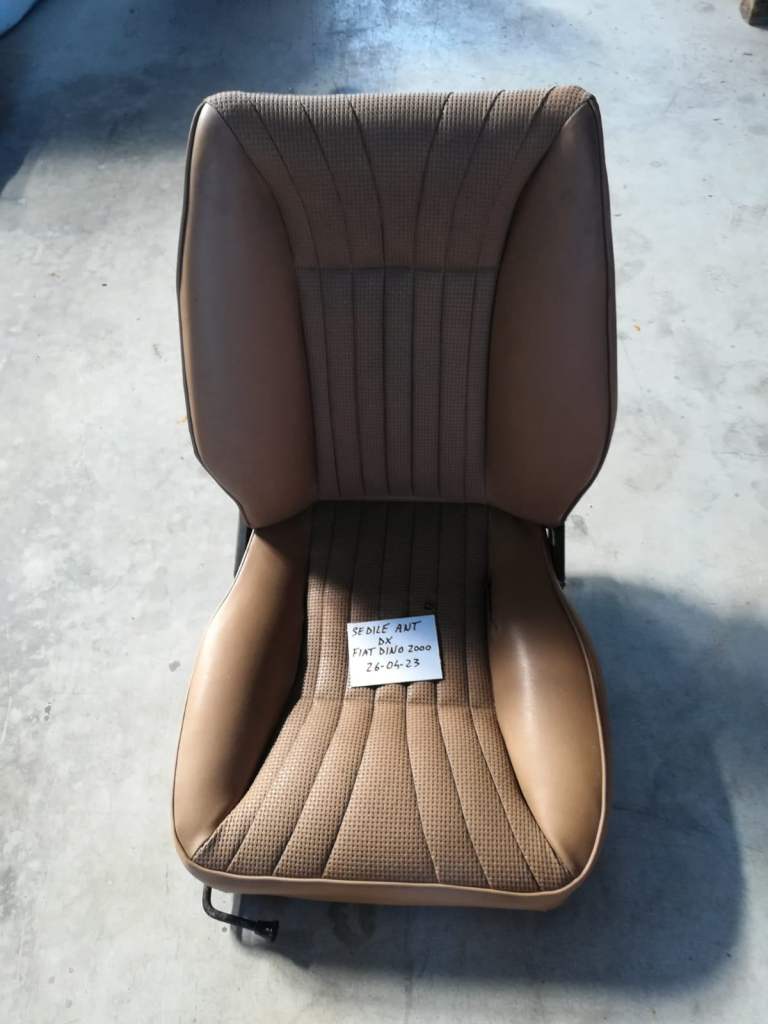 Front seats Fiat Dino 2000 Coupè