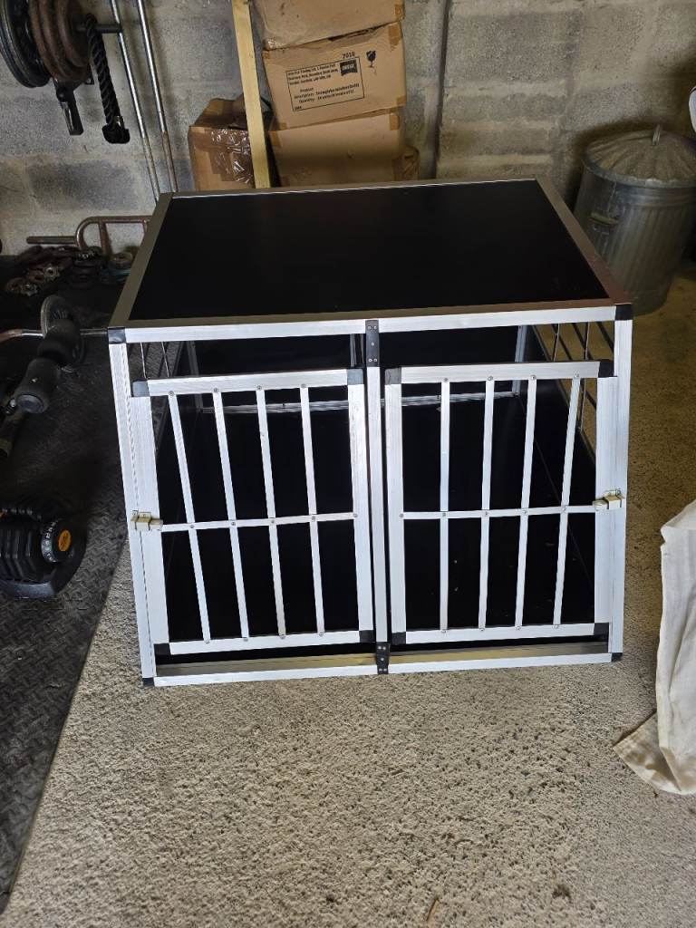Dog crate