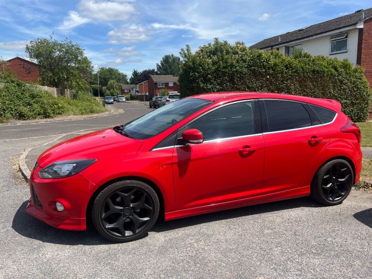 Ford, FOCUS, Hatchback, 2012, Manual, 998 (cc), 5 doors