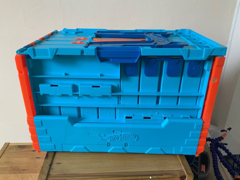 Hot Wheels Race Crate