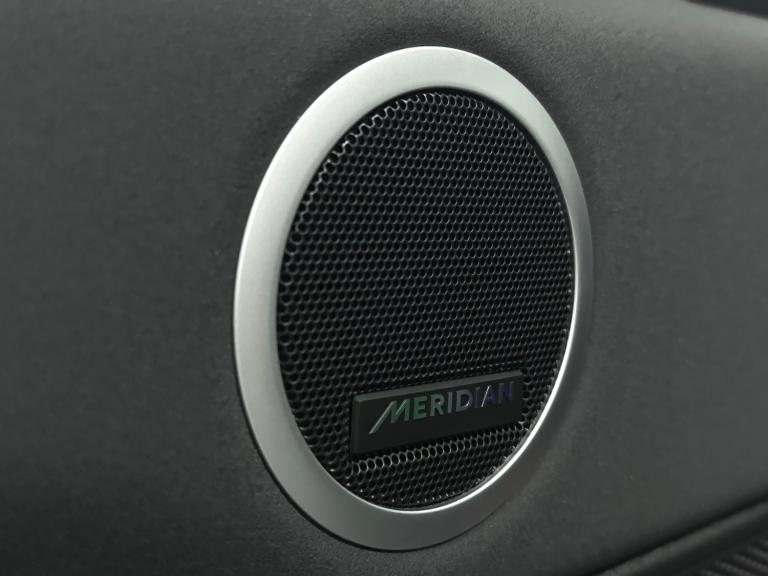 2018 Land Rover Discovery HSE Commercial 3.0 TDV6 Auto ( 258 bhp ) PANEL VAN Diesel Automatic