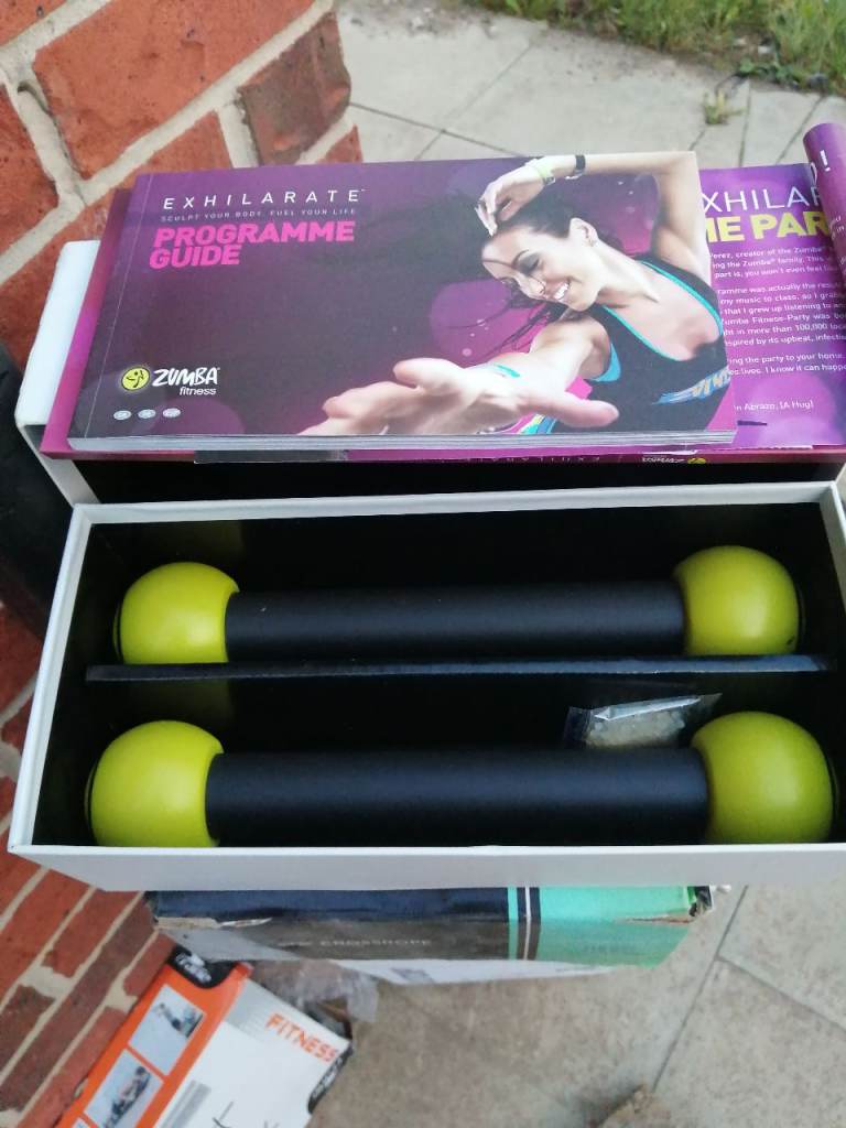 Pair of Zumba fitness sticks - green 