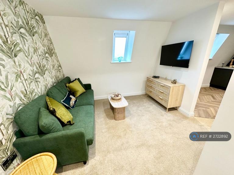 Studio flat in Old Town, Swindon, SN1 (#2722892)