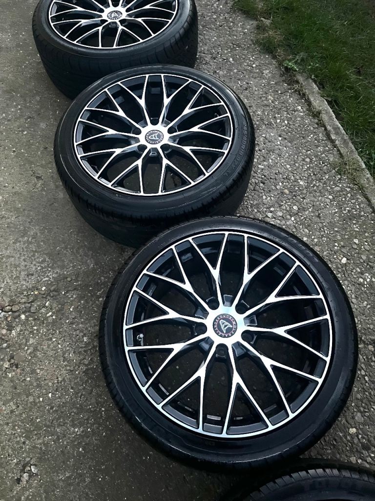 18” Wolfrace Eurosport Wolfsburg w/ 6-7mm Tyres: 5x120