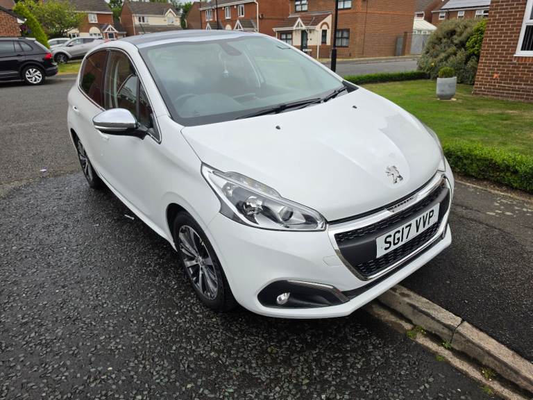 Peugeot, 208, Hatchback, 2017, Manual, 1199 (cc), 5 doors