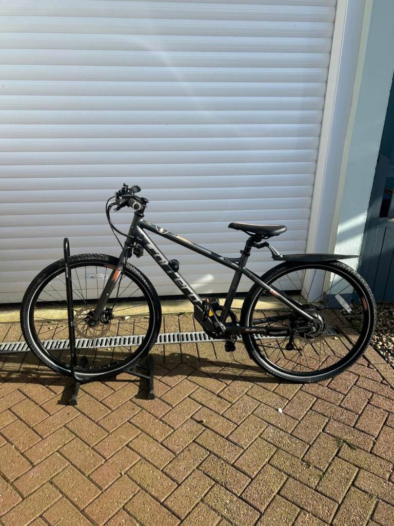 Electric bike Carrera subway new condition 