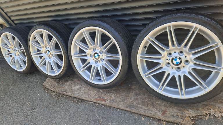 Genuine BMW 19" MV4 M-Sport 5x120 Alloy Wheels E90 E91 E92 E93 SQUARE set style 225m 8037141