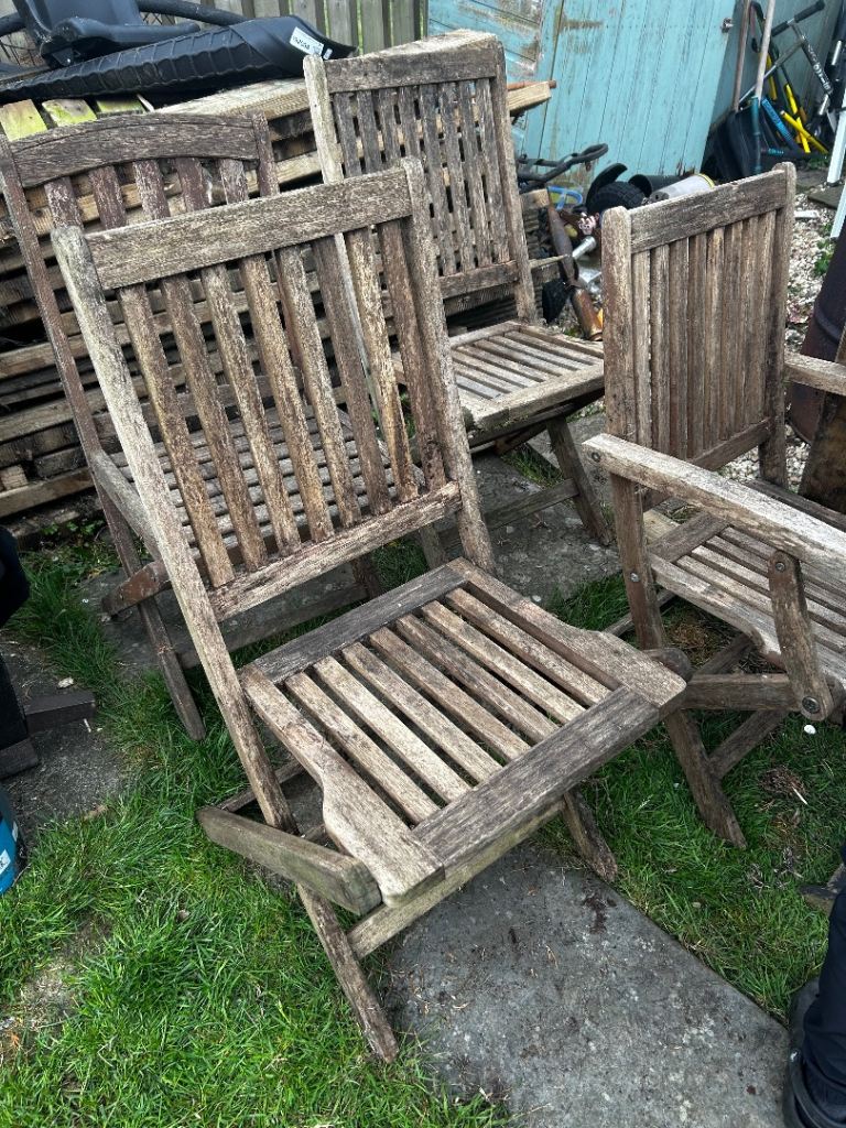 Garden Chairs 
