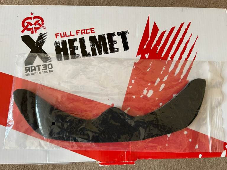 Child's Halfords 'X Rated' Full Face Bike Helmet – Black & White