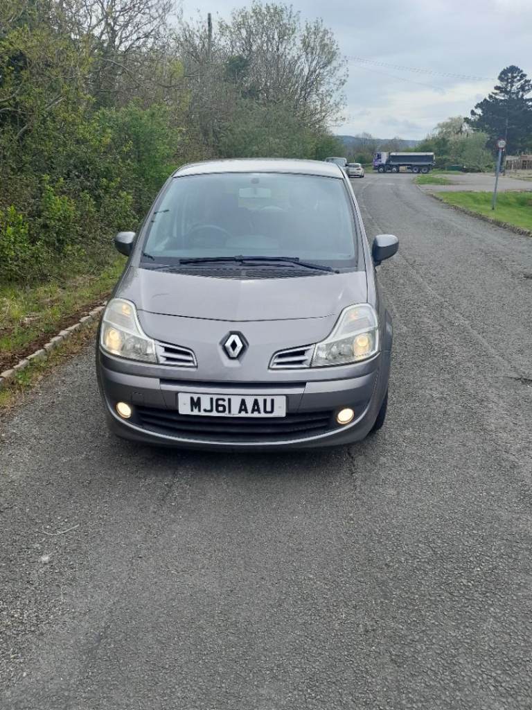 Renault, GRAND MODUS, Hatchback, 2011, Manual, 1461 (cc), 5 doors
