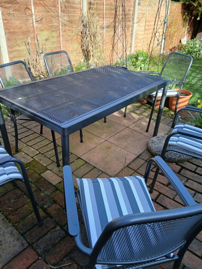 8 seater Patio Set by Alexander Rose