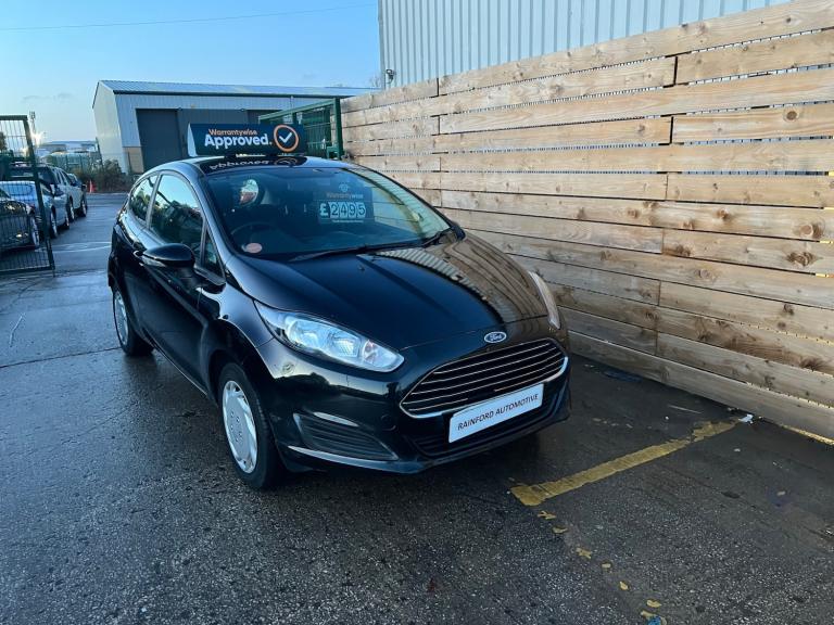 2013 Ford Fiesta 1.25 Style 3dr HATCHBACK Petrol Manual
