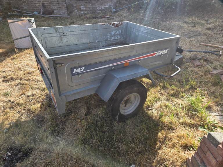 Erde 142 trailer 