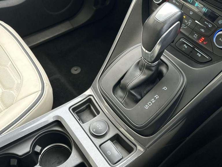 2018 Ford Kuga 2.0 TDCi 180 5dr Auto HATCHBACK DIESEL Automatic